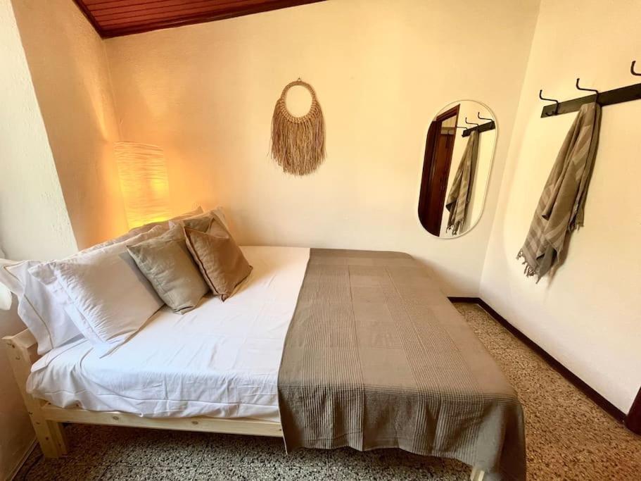 Historic Downtown Home By The Sea With King Bed Monterosso al Mare Exterior foto